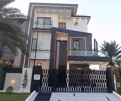 Corner House Of 10 Marla Is Available In Contemporary Neighborhood Of Citi Housing Society