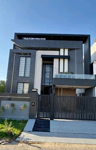 Facing Park Citi Housing Society House For sale Sized 10 Marla