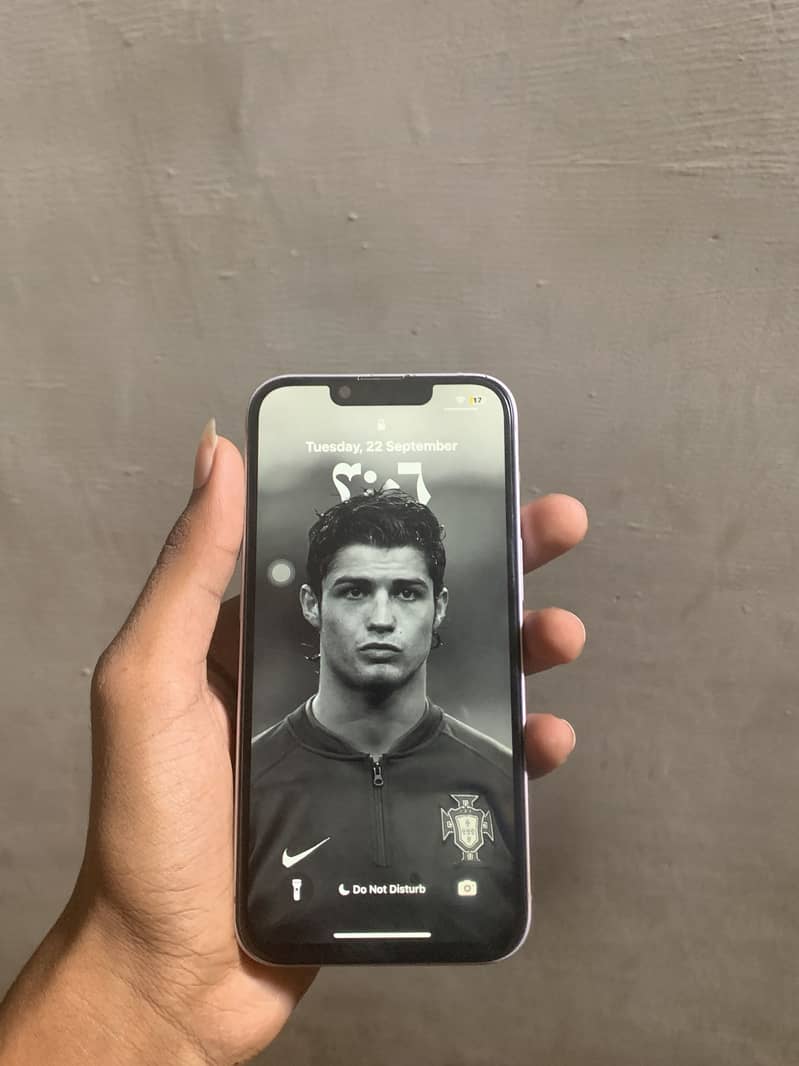 Apple iPhone 14 3