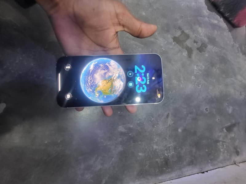Apple iPhone 13 Pro Max 3