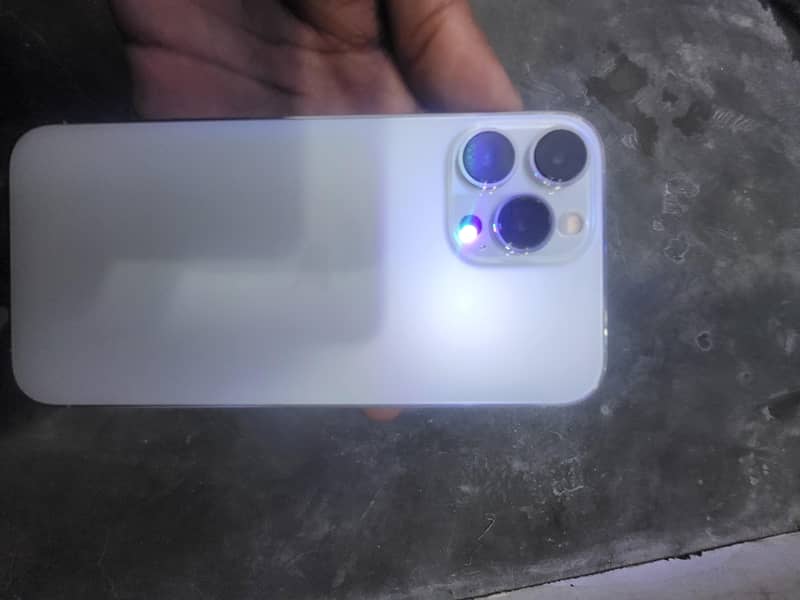 Apple iPhone 13 Pro Max 5