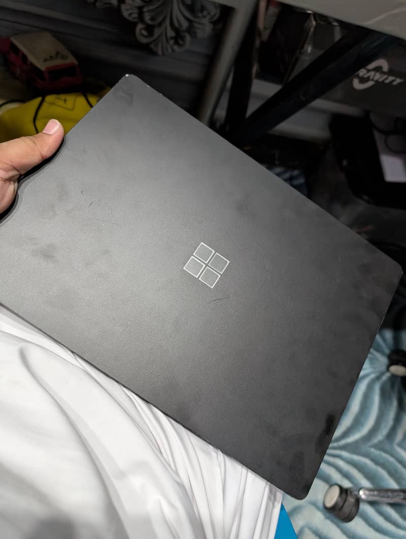 Microsoft surface laptop 4 6