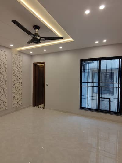 10 Marla Lower Portion Available For Rent In Dream Gardens Lahore Ph 2