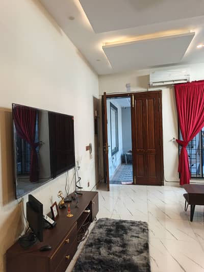 5 Marla Double Kitchen Full House Available For Rent