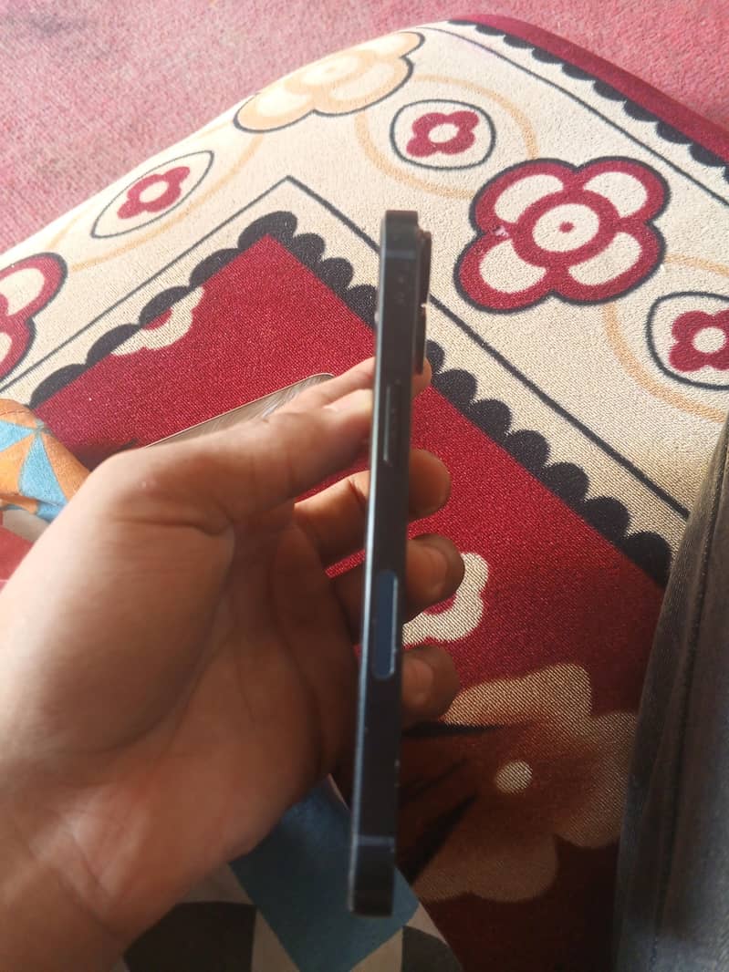 Iphone 13 Jv 4