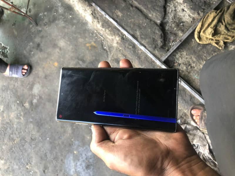 Samsung Mobile Note 10 Plus 7