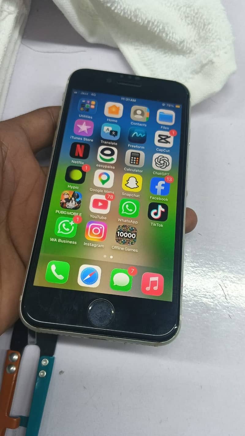 Apple iPhone SE 0