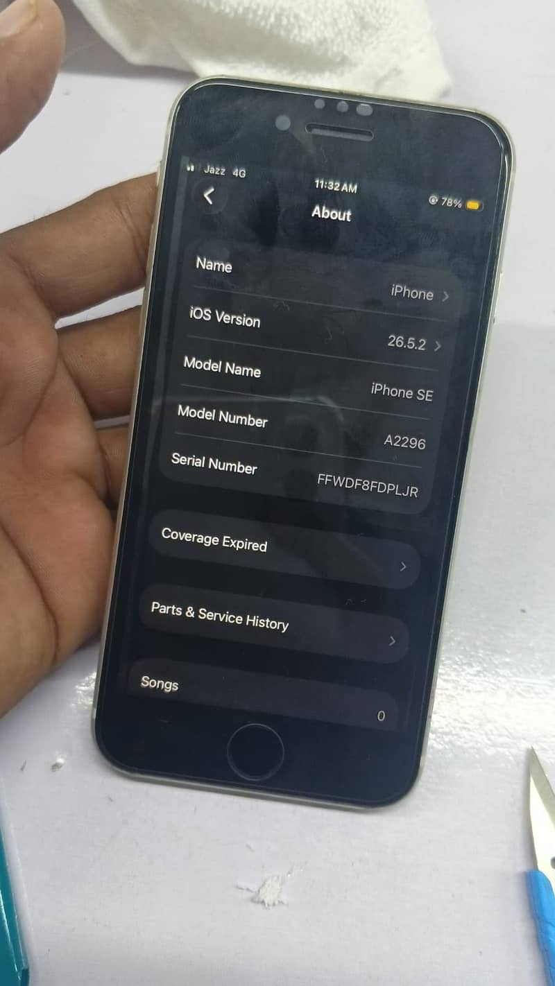Apple iPhone SE 4