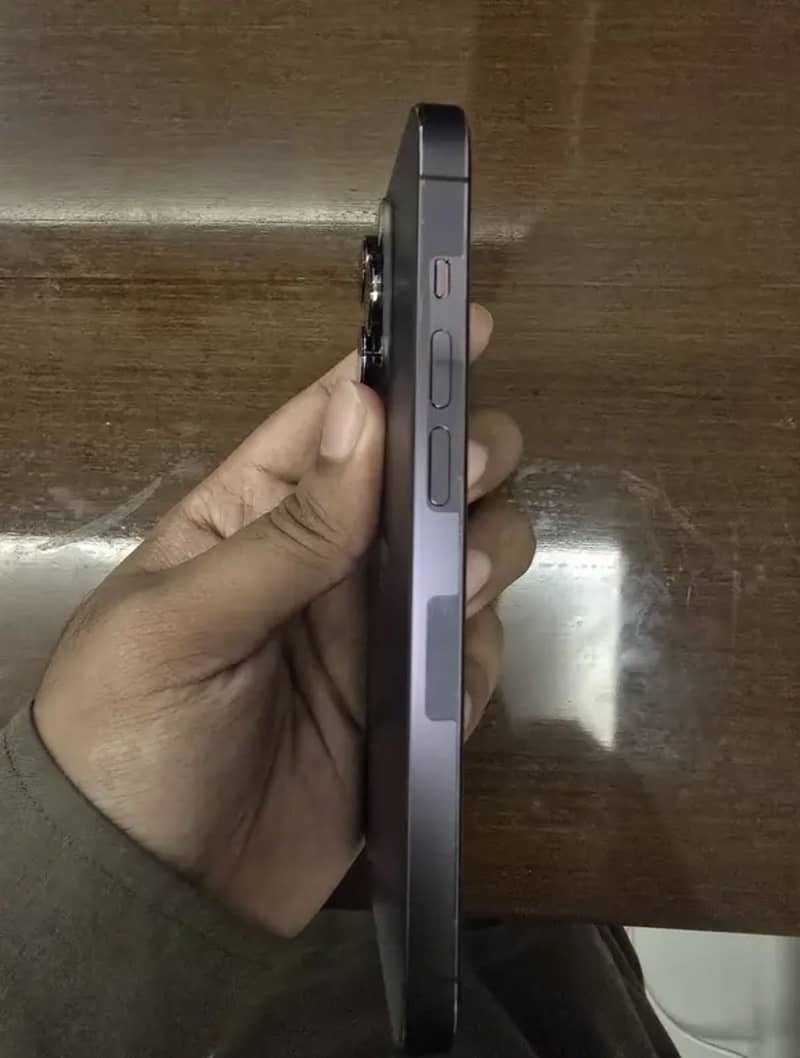 Apple iPhone 14 Pro 3