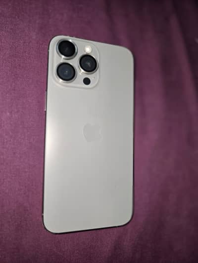Apple iPhone 15 Pro Max