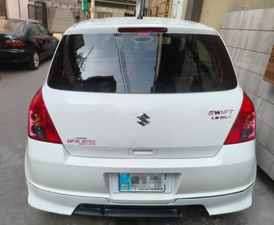Suzuki Swift 2018 DLX 1.3
