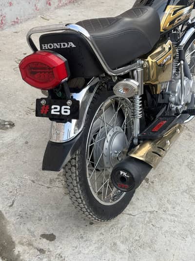 Honda 125 cg125 gold edition black