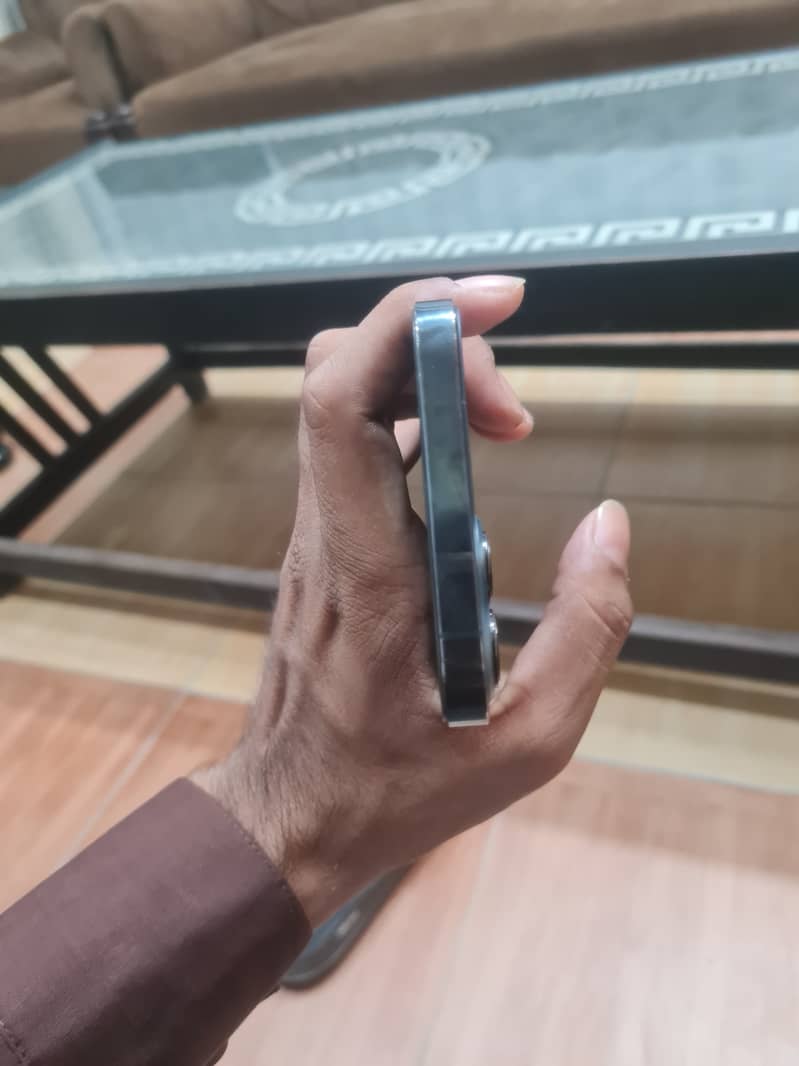 Apple iPhone 12 Pro Max 3