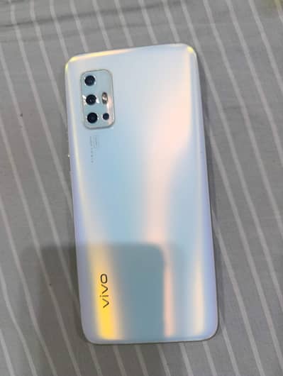 Vivo V17  8gb ram  256 memory