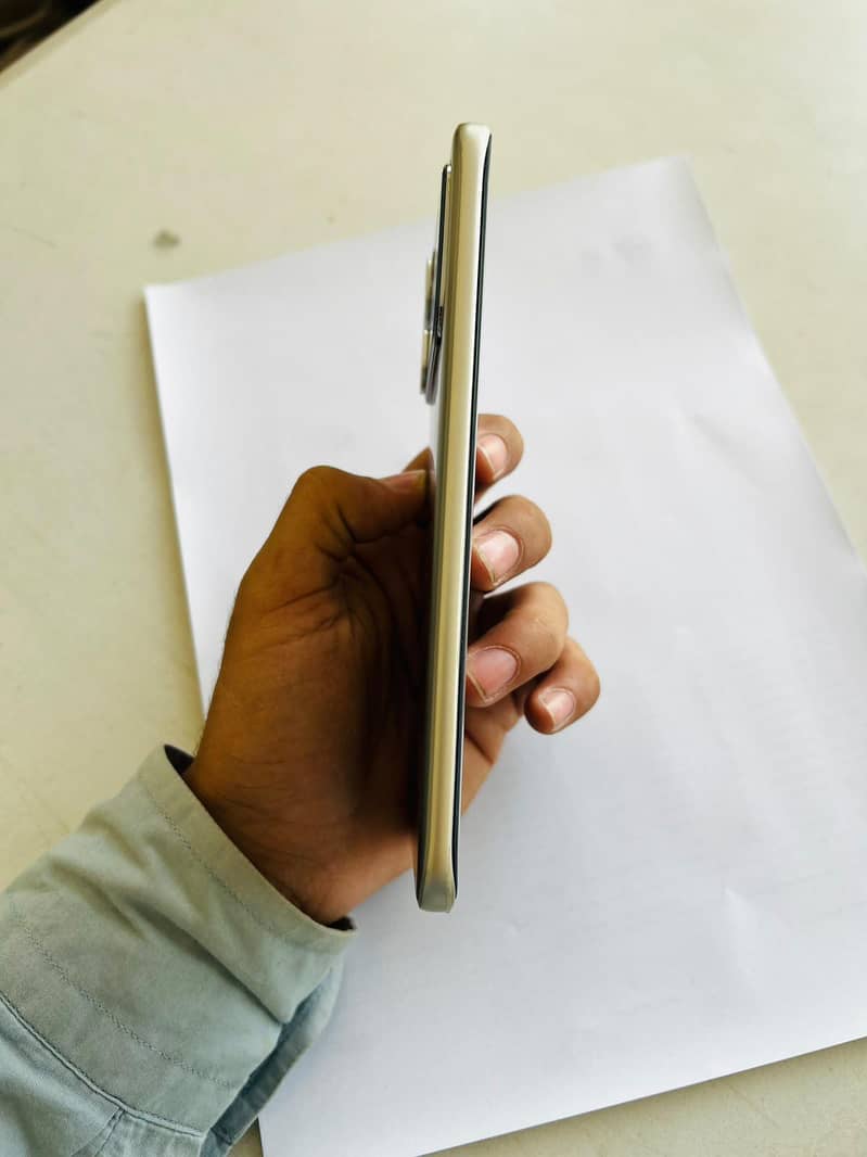 Infinix Note Edge 5