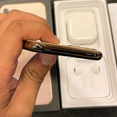 Apple iPhone 11 Pro Max 256gb for sale contact me what' up 03377184191