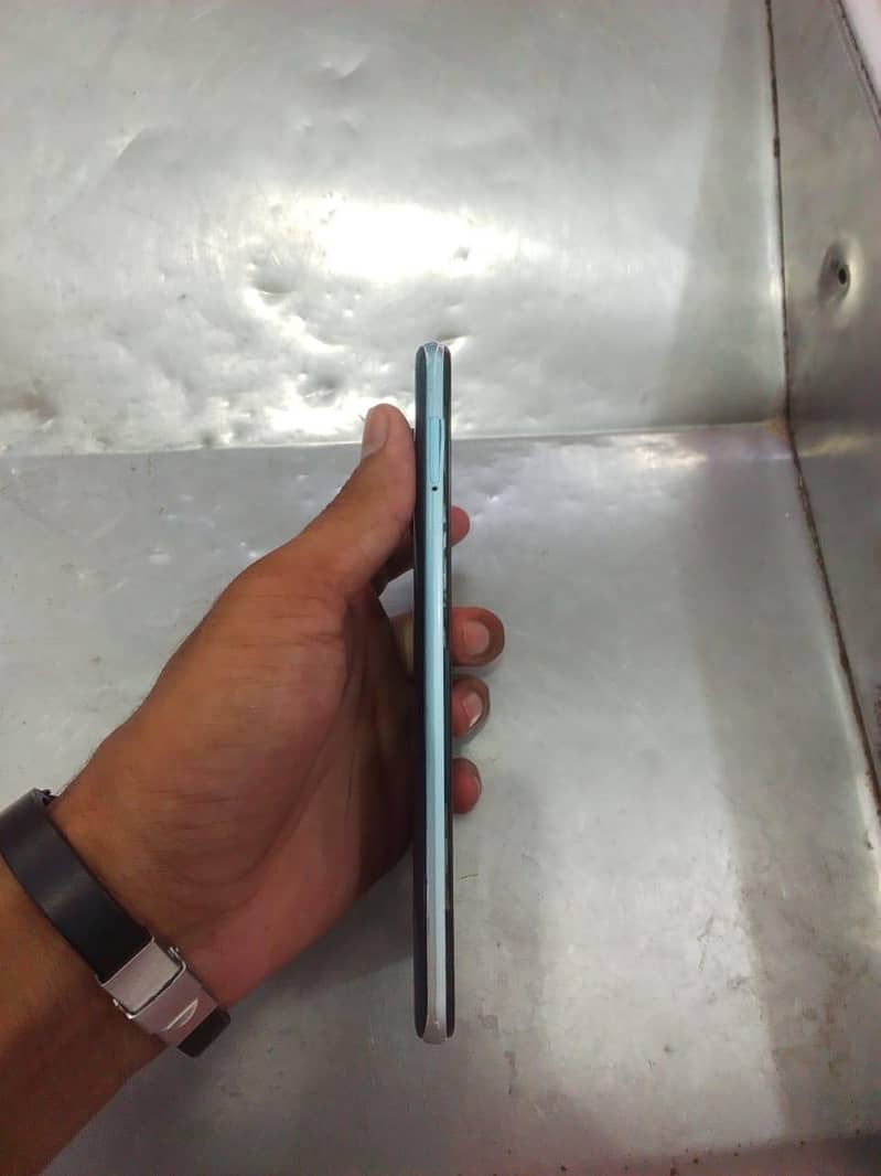 Realme C17 3