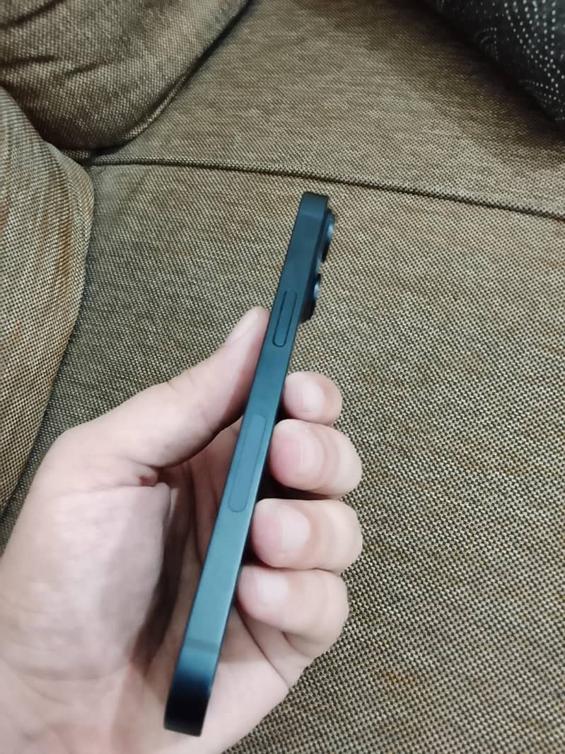 Apple iPhone 14 5