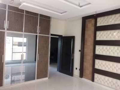 Spacious Prime Location House Is Available In Ali Park For Rent