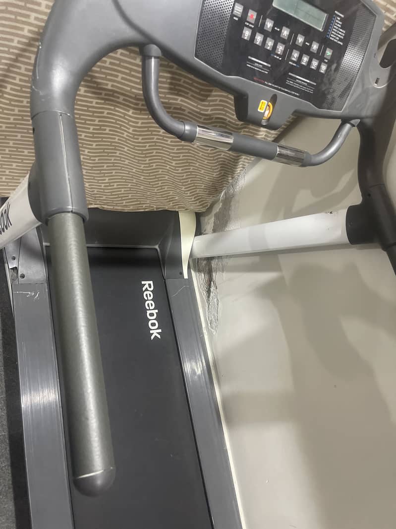 Running machine 3