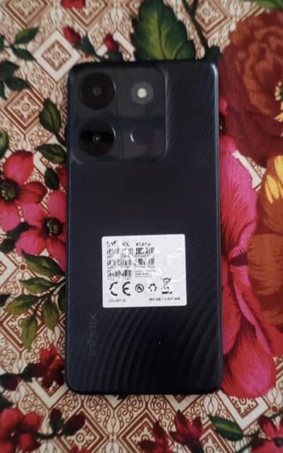Infinix smart 7 with complete saman saaf condition one hand use