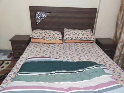 Queen size bed