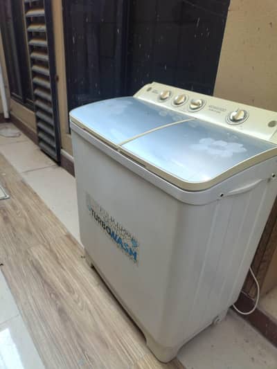 Kenwood KWM-1012SA (10 KG) Semi-Automatic Twin Tub Washing Machine