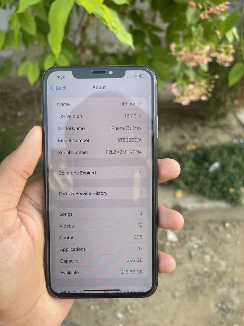 Apple iPhone XS Max 1