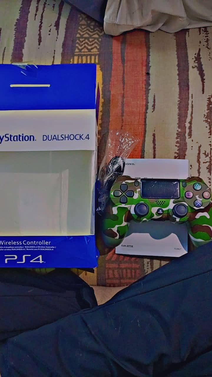 PS4 controllers 1