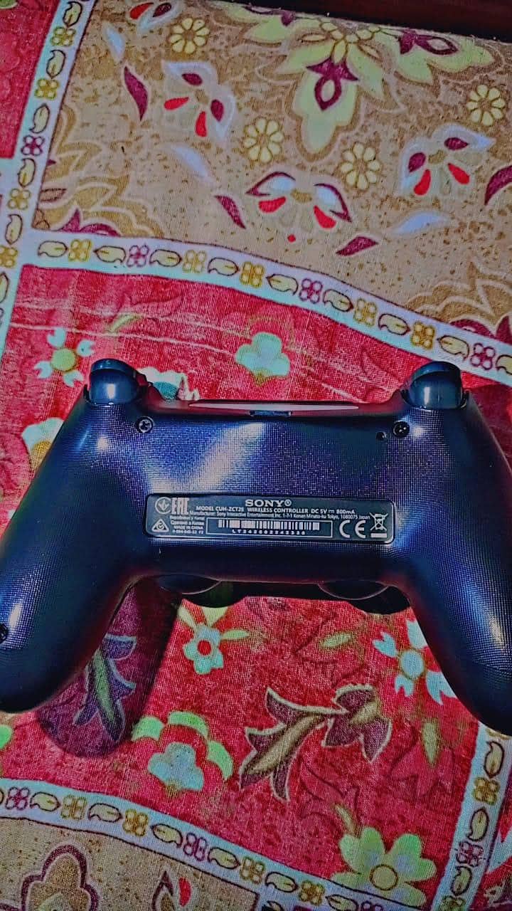 PS4 controllers 2