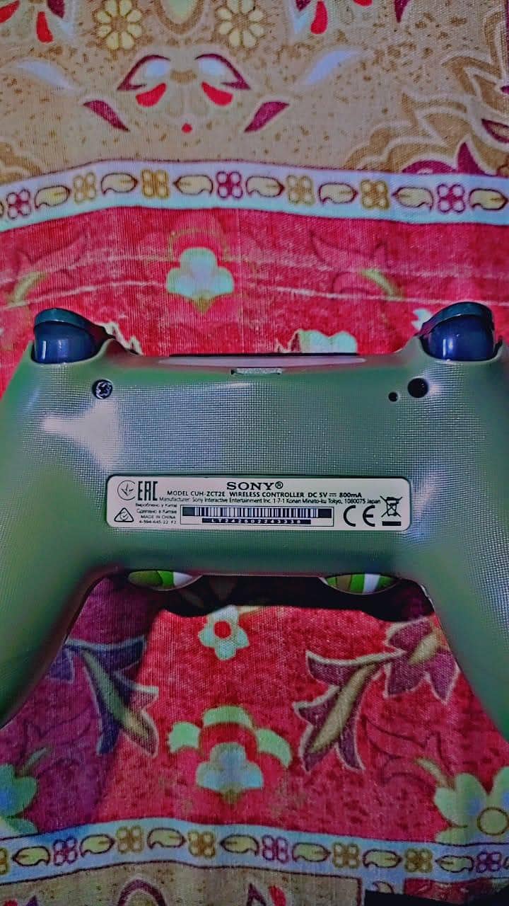 PS4 controllers 3
