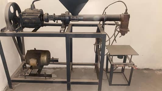 2 Manual Molding Machines For Sale