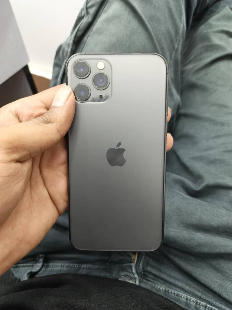 Apple iPhone 11 Pro 1