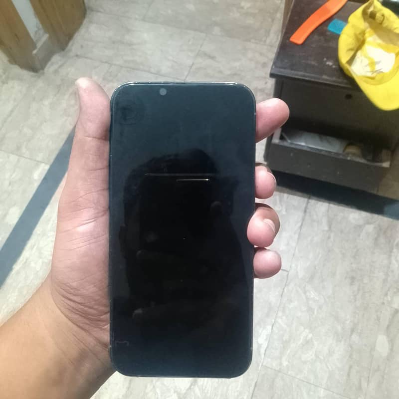 Apple iPhone 13 Pro 1
