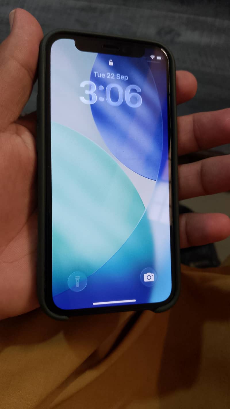 Apple iPhone 12mini 1