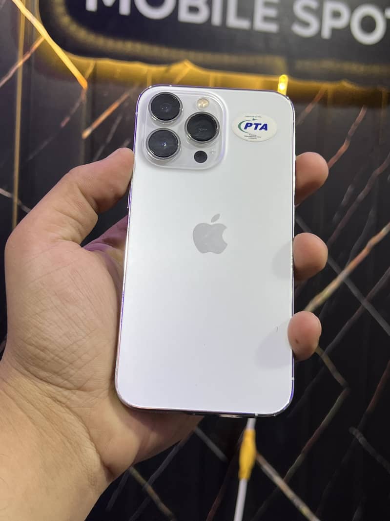 Apple iPhone 13 Pro 2