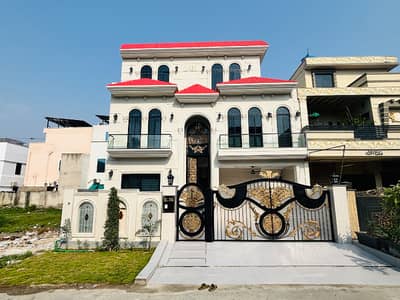 Phase - 2 Block E Citi Housing Gujranwala 10 Marla Spanish House available For sale