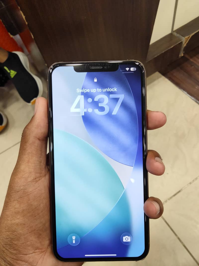 Apple iPhone 11 Pro Max 1