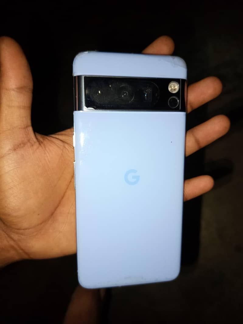 Google Pixel 8 Pro 4