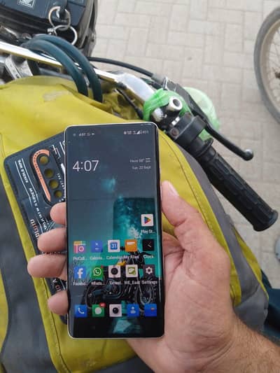One plus 8 egdg 8 gb ram 128 rom