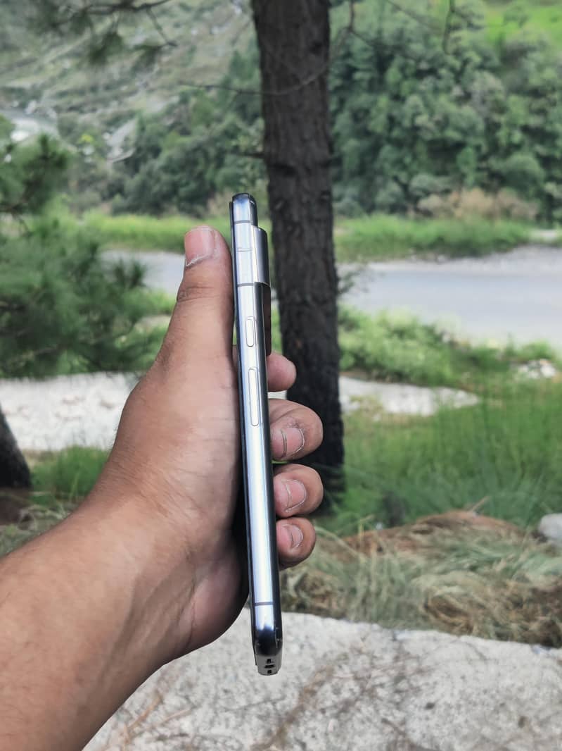 Google Pixel 8 Pro 5