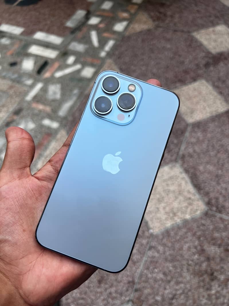 Apple iPhone 13 Pro 6