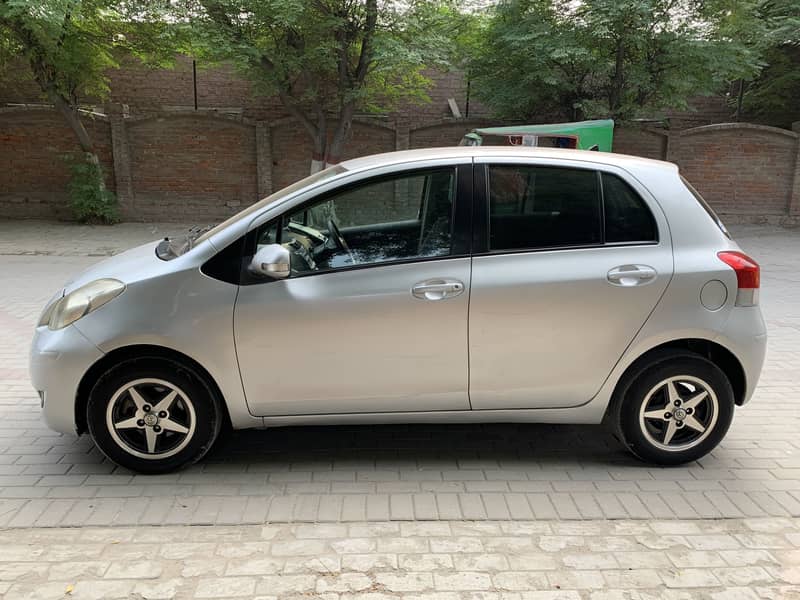 Toyota Vitz 2010/14 0