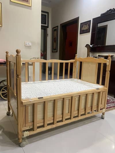 KIDS WOODEN COAT BED