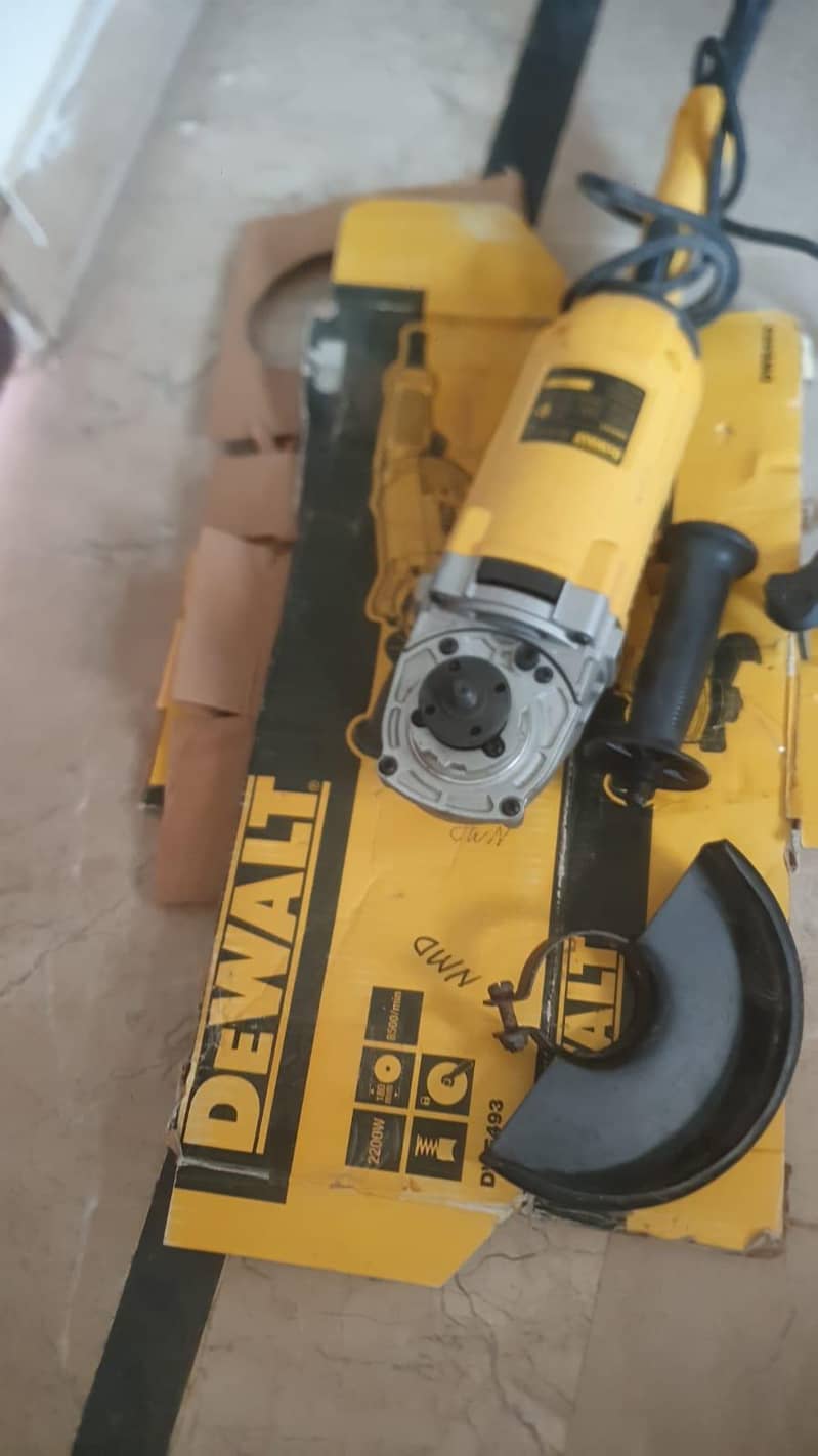 DEWALT 7" Grinder. 1