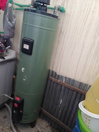 gas geyser good condition only 2 years use