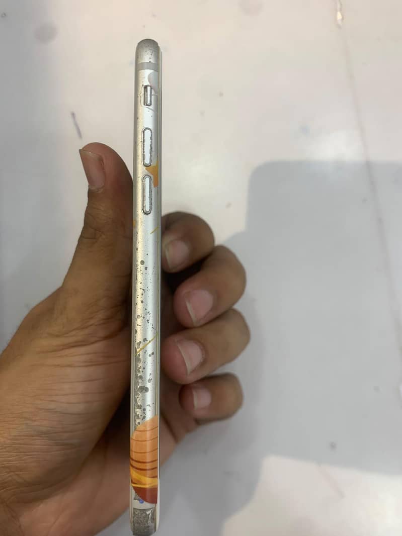 Apple iPhone 8 2