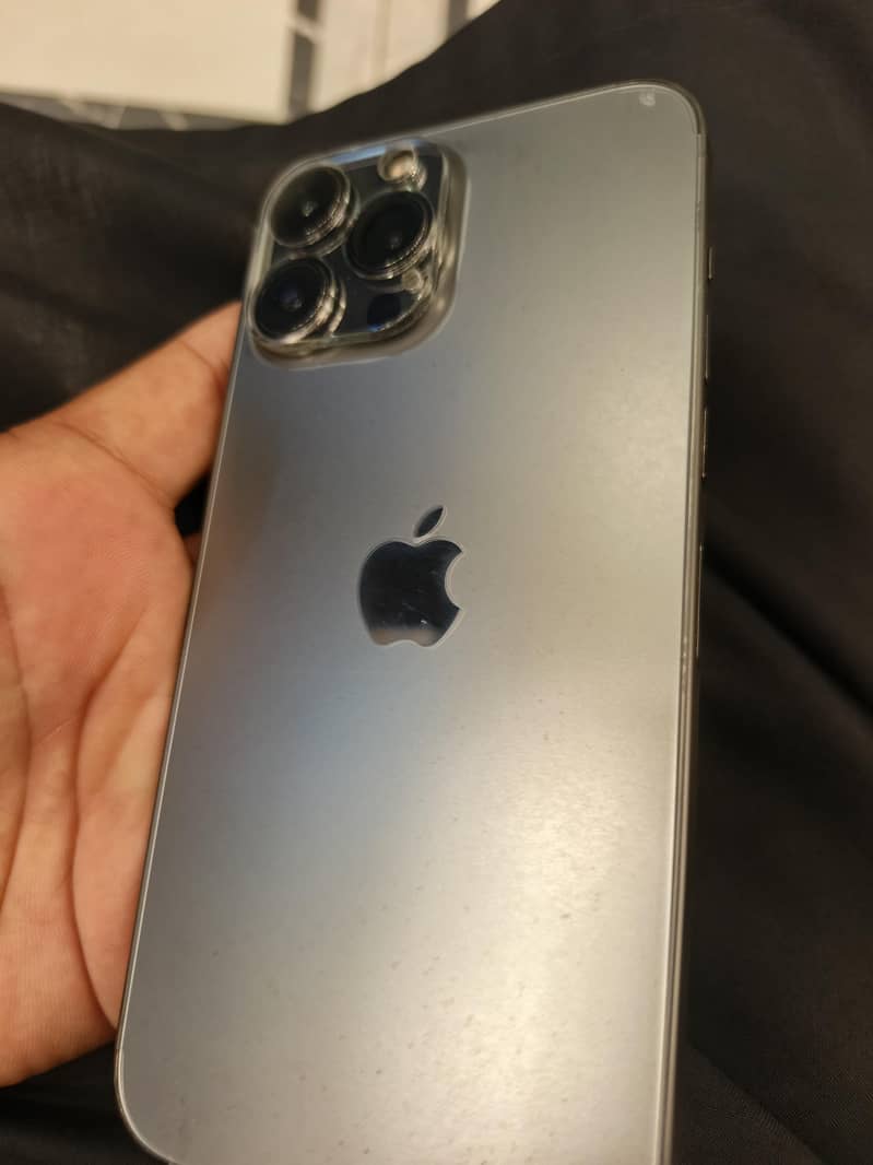 Apple iPhone 13 Pro Max 0