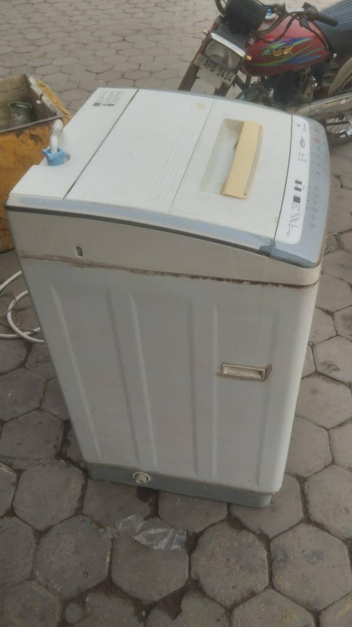 Dawlance fully automatic washing machine 1