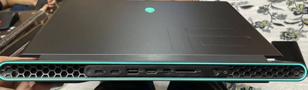 DELL ALIENWARE M16 R1 RTX 4080 12gb 175w RYZEN 9 7945HX Gaming laptop